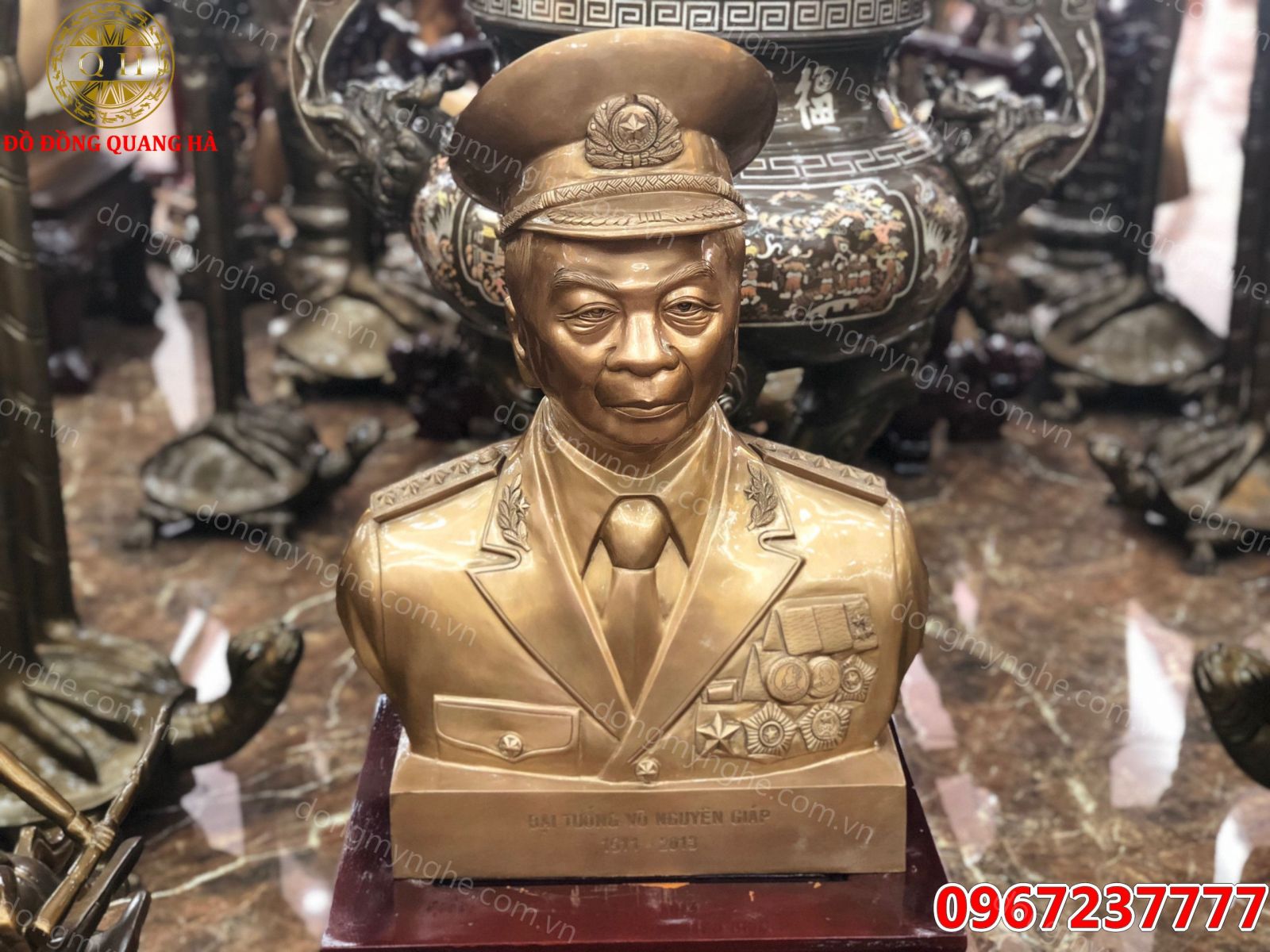 Tượng đại tướng võ nguyên giáp 5