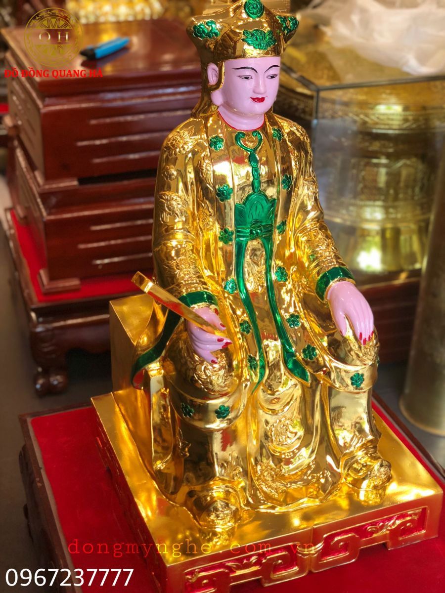 Tượng Mẫu Thượng Ngàn  