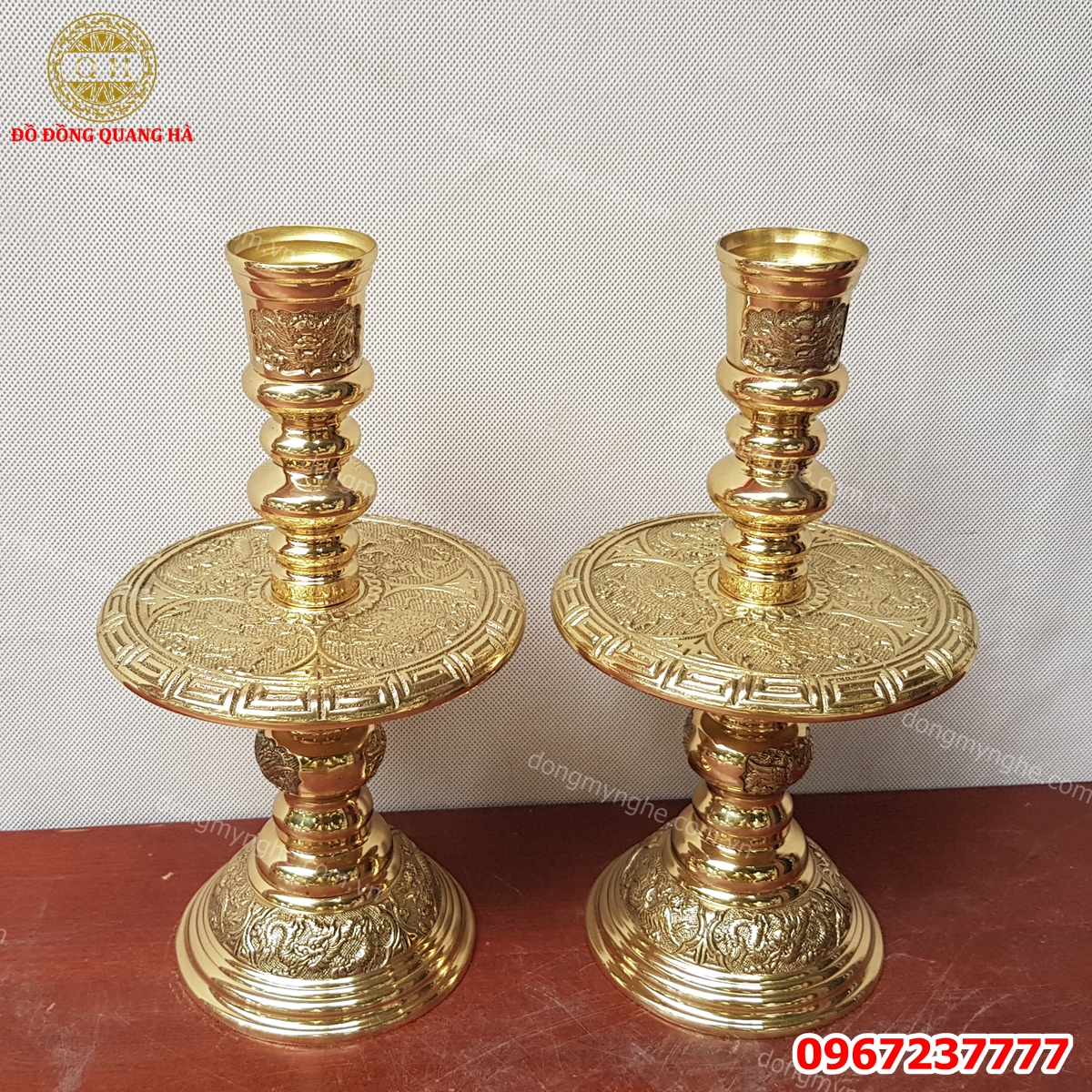 Đôi chân nến Đôi chân nến