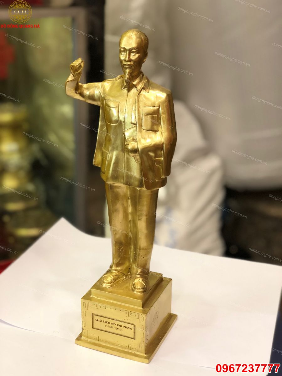 Tượng Bác Hồ  Tượng Bác Hồ