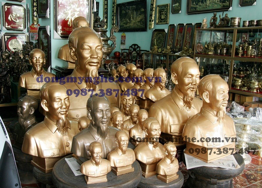 Tượng Bác Hồ  Tượng Bác Hồ