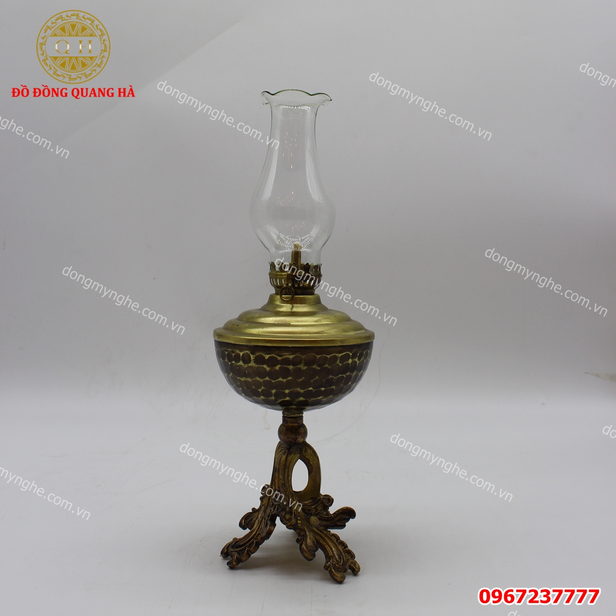 Đèn dầu thờ bằng đồng