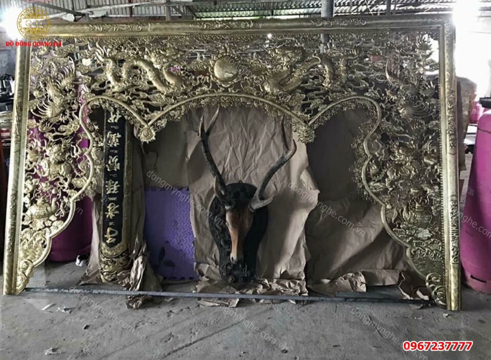 Cửa võng phòng thờ