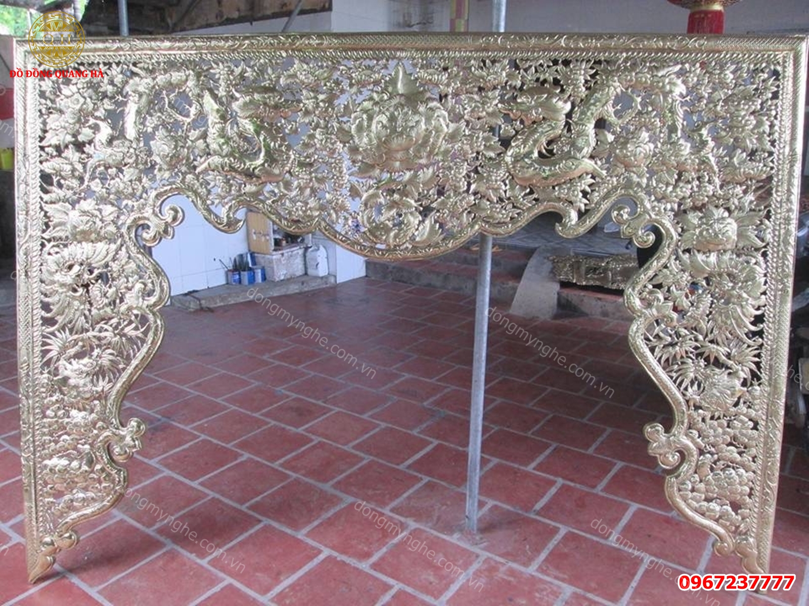 Cửa võng phòng thờ Cửa võng phòng thờ