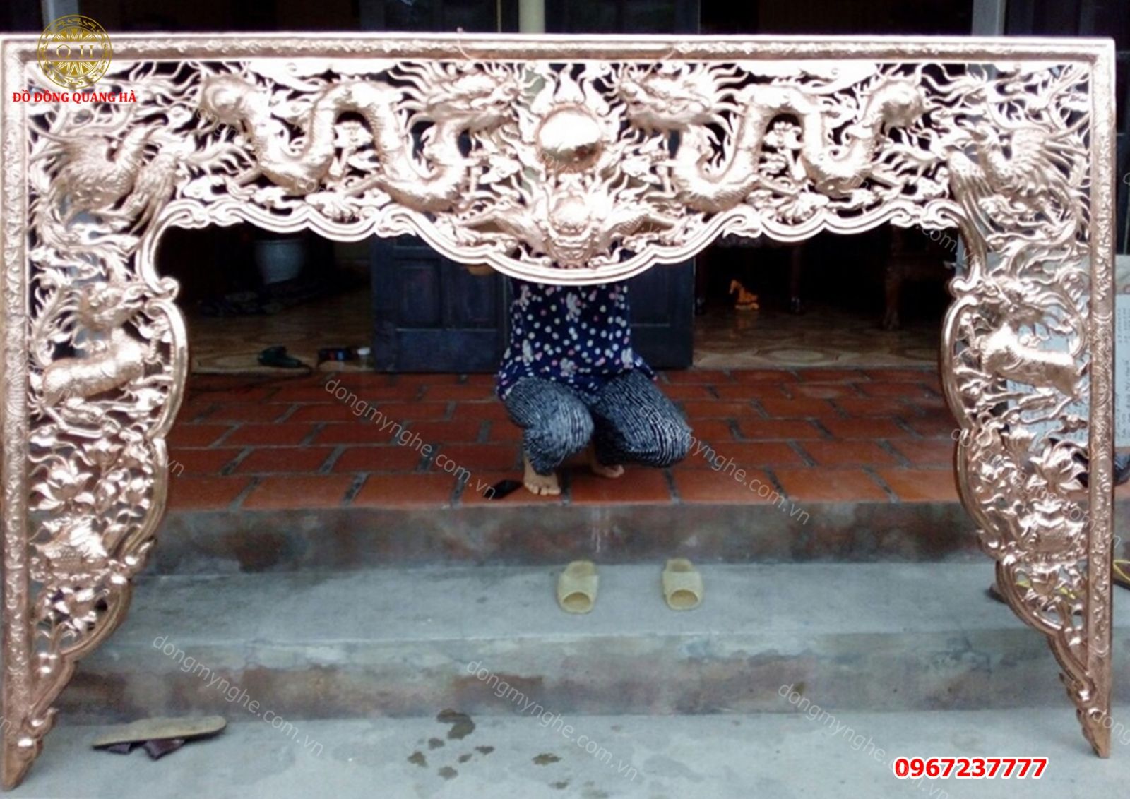 Cửa võng phòng thờ Cửa võng phòng thờ