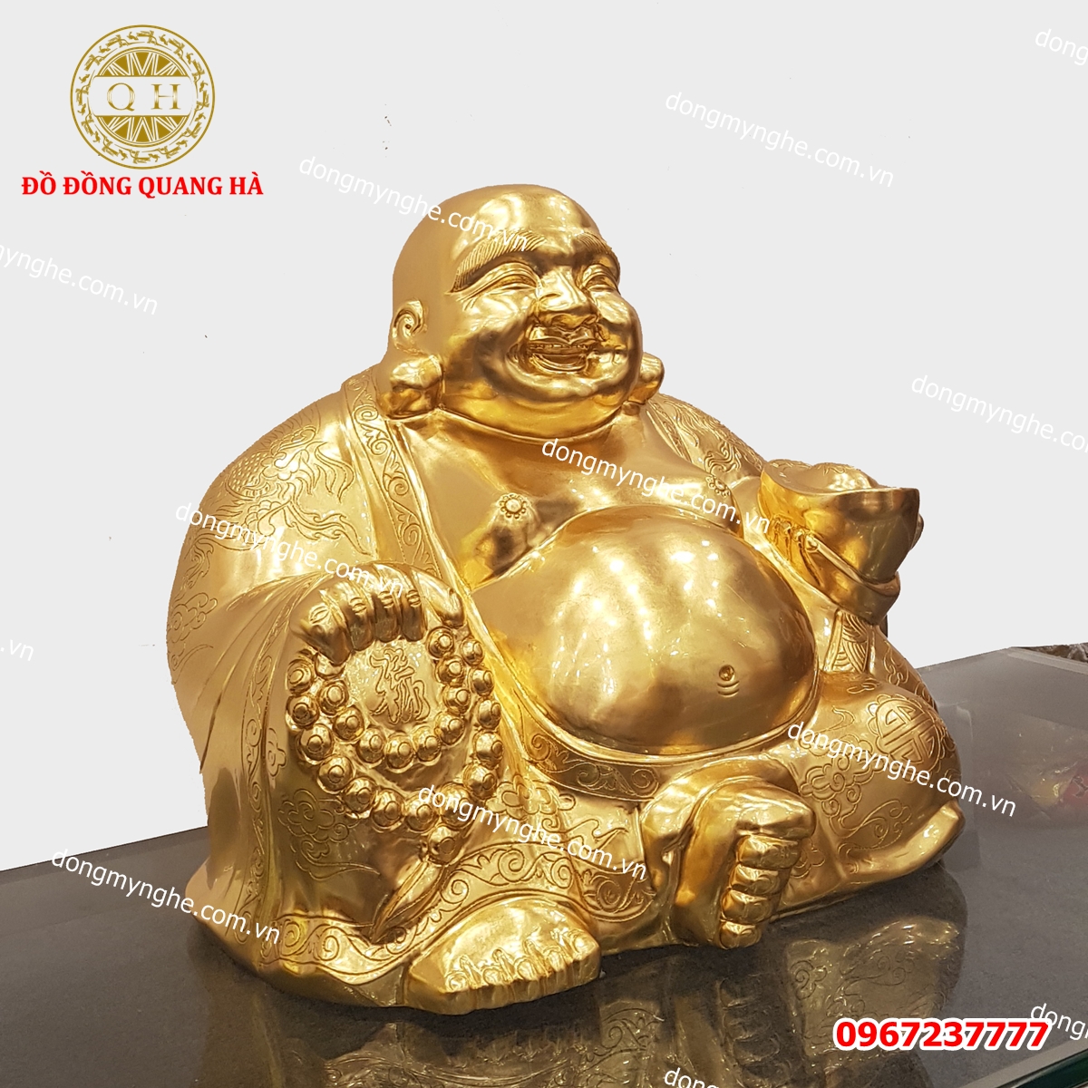 Tượng Di Lặc ngồi 