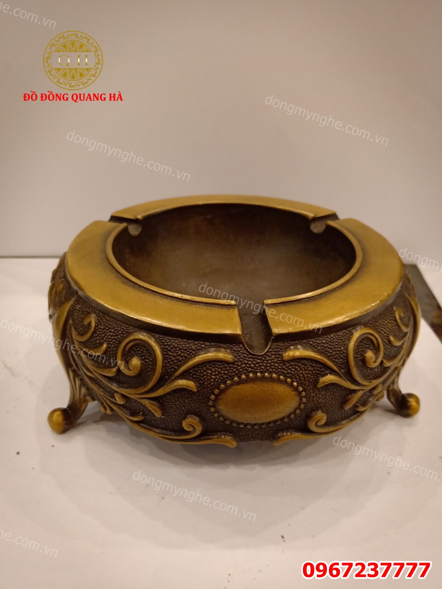 gạt tàn thuốc bằng đồng