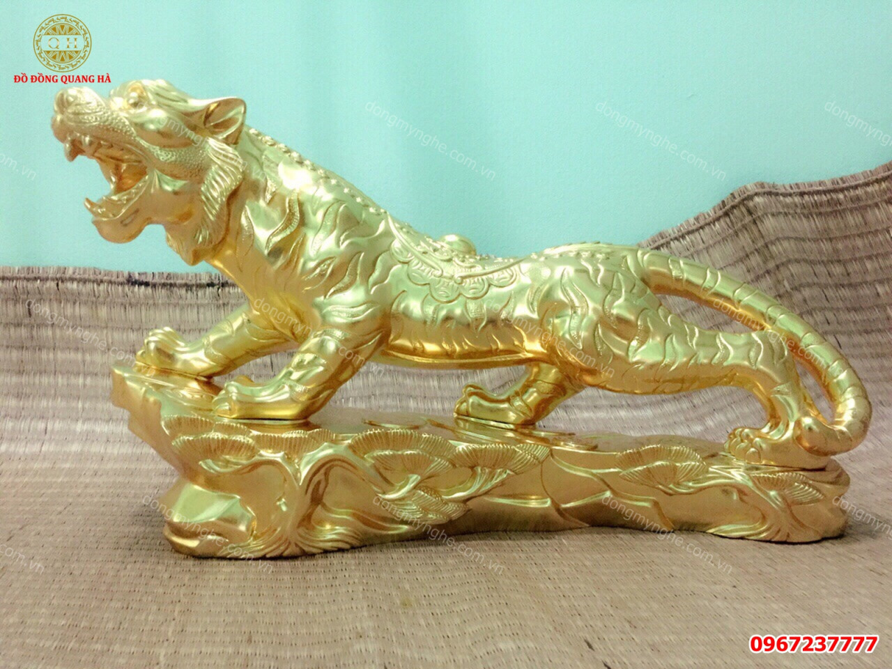 Tượng hổ oai phong dũng mãnh để bàn làm việc Tượng hổ oai phong dũng mãnh để bàn làm việc