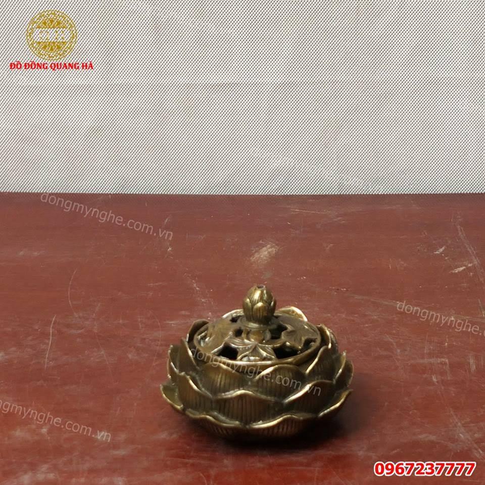 Lư hương đốt trầm 