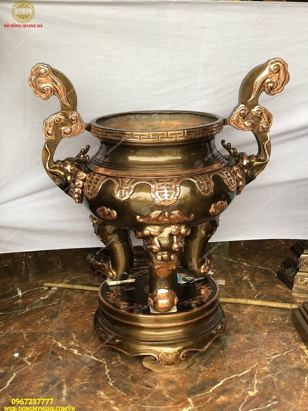 Lư hương cắm nhang