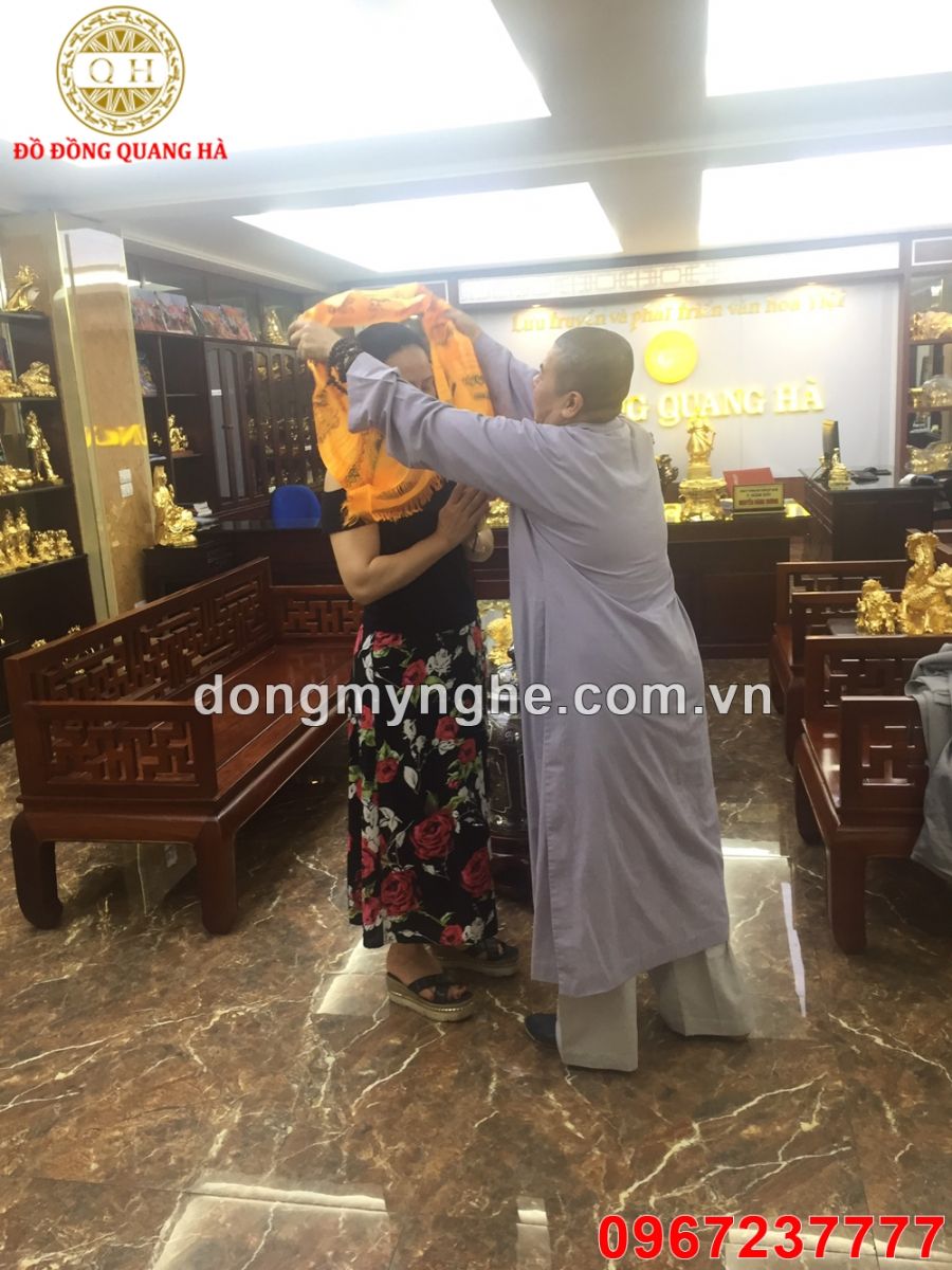 Lễ đúc chuông đồng 300kg Lễ đúc chuông đồng 300kg