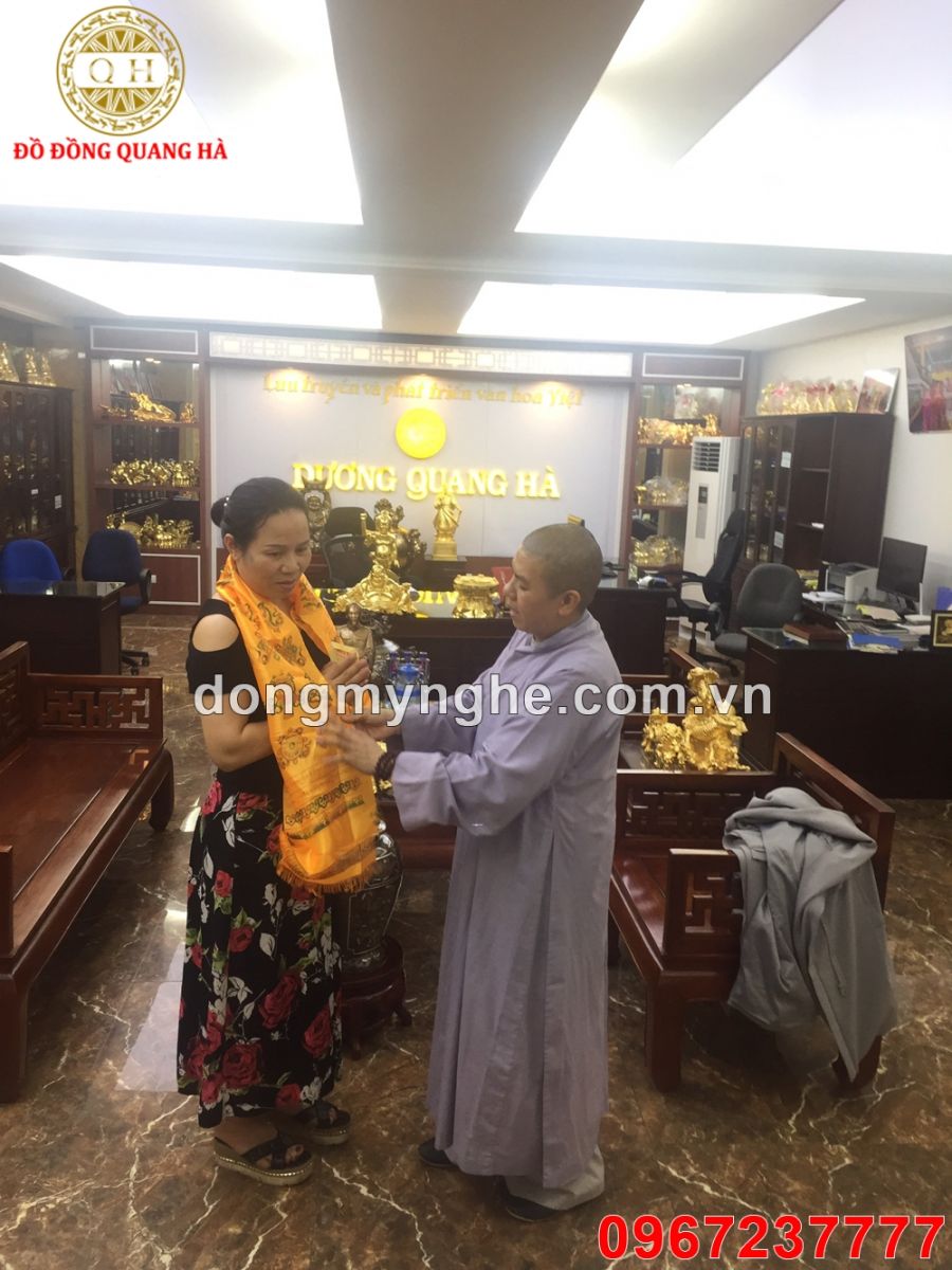 Lễ đúc chuông đồng 300kg Lễ đúc chuông đồng 300kg