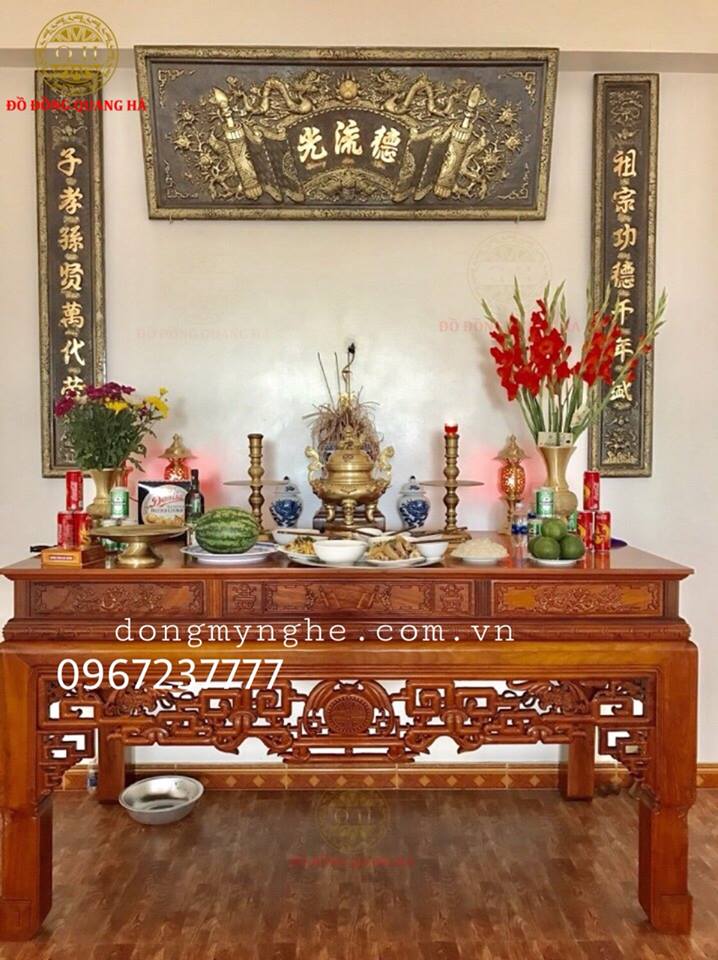 Hoành phi câu đối 