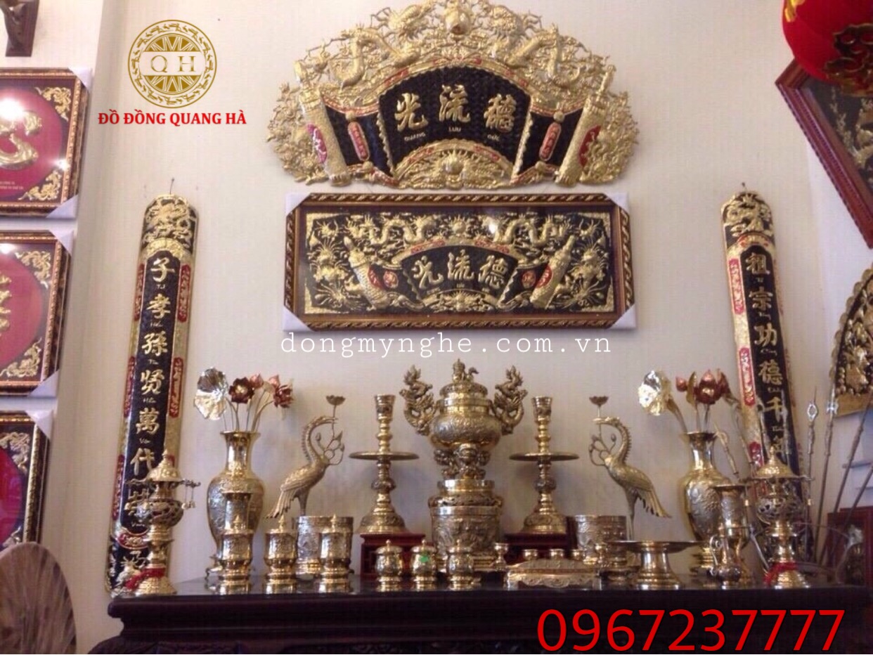 Hoành phi câu đối 