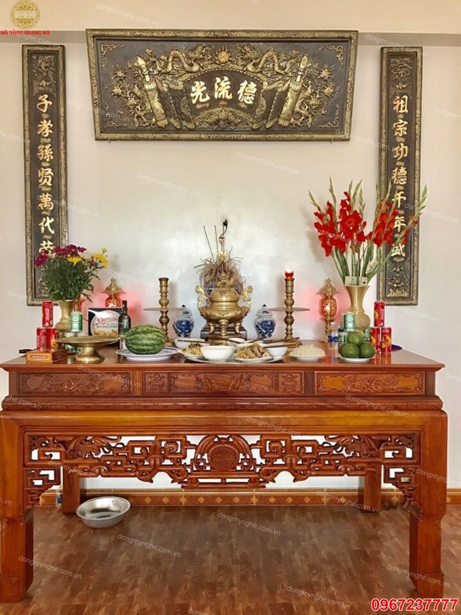 Bộ đồ thờ cơ bản trong gia đình người Việt - Đồ Đồng Quang Hà