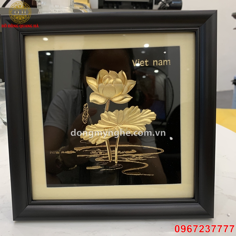 Tranh hoa sen treo phòng khách Tranh hoa sen treo phòng khách