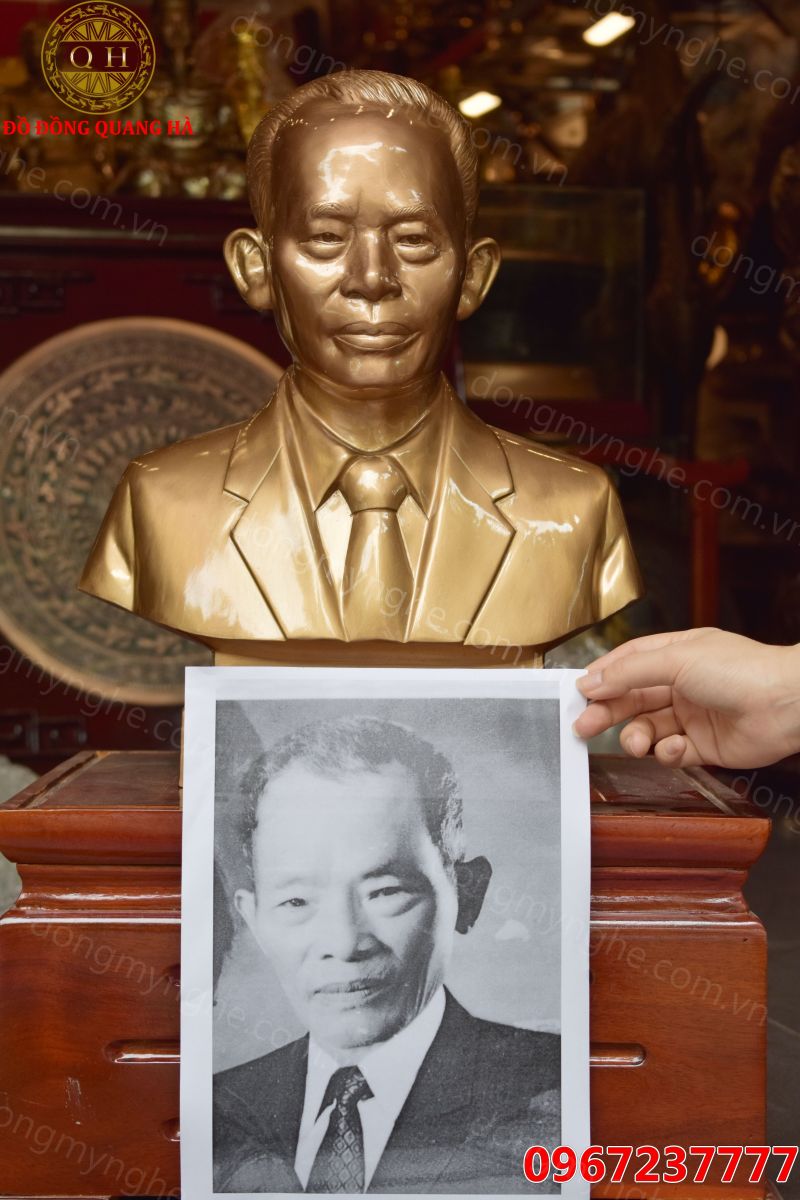 Đúc tượng đống bán thân