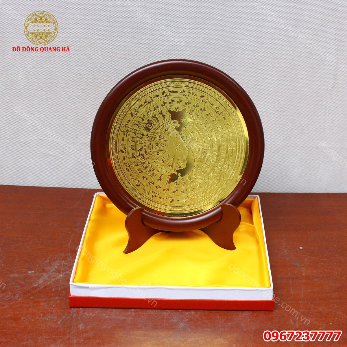 Đĩa đồng lưu niệm Đĩa đồng lưu niệm