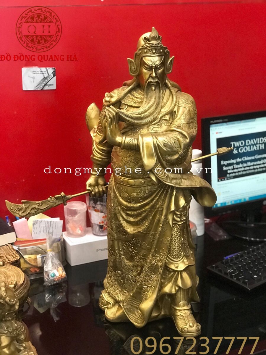 Mua tượng Quan Công