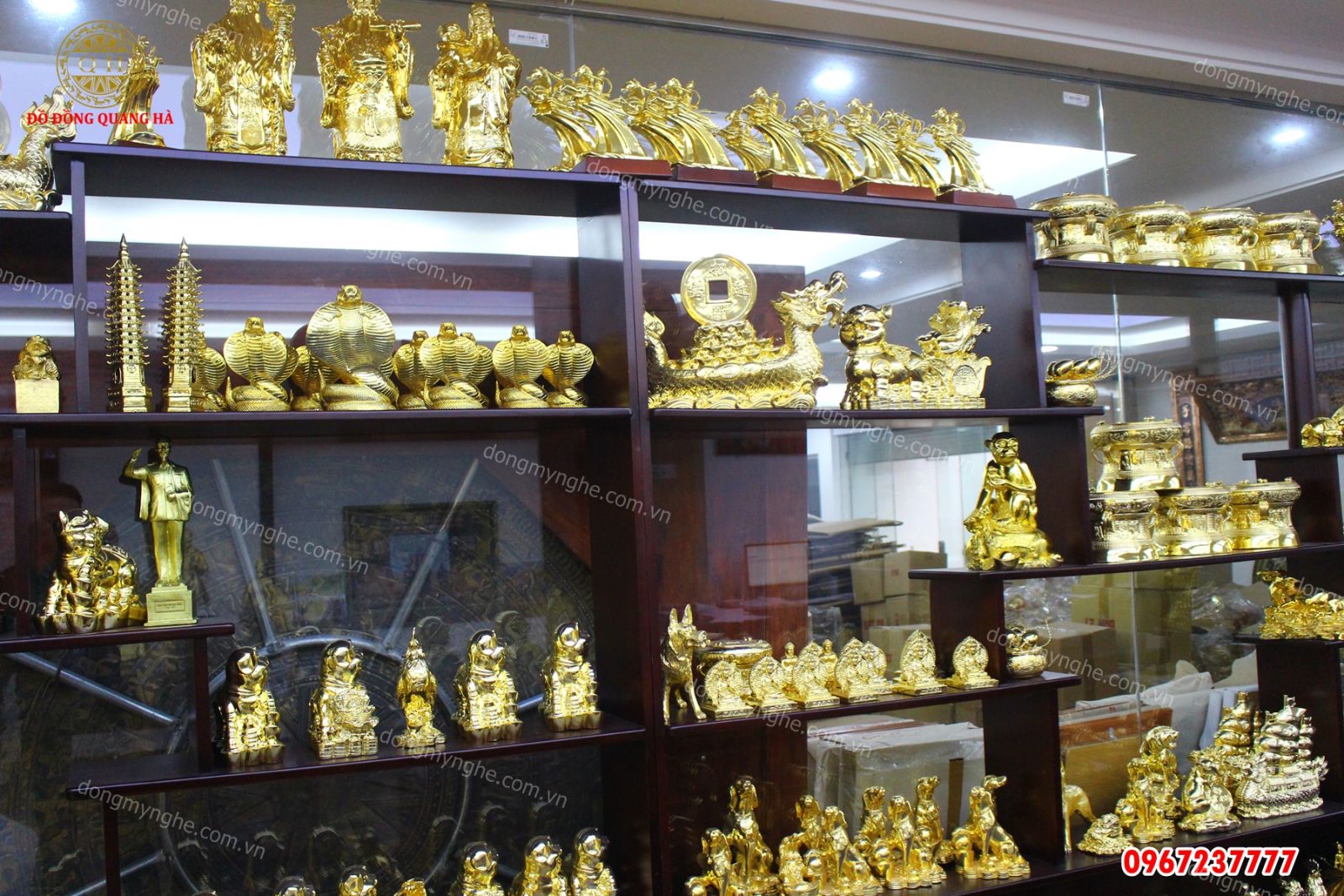 Vật phong thủy để bàn làm việc