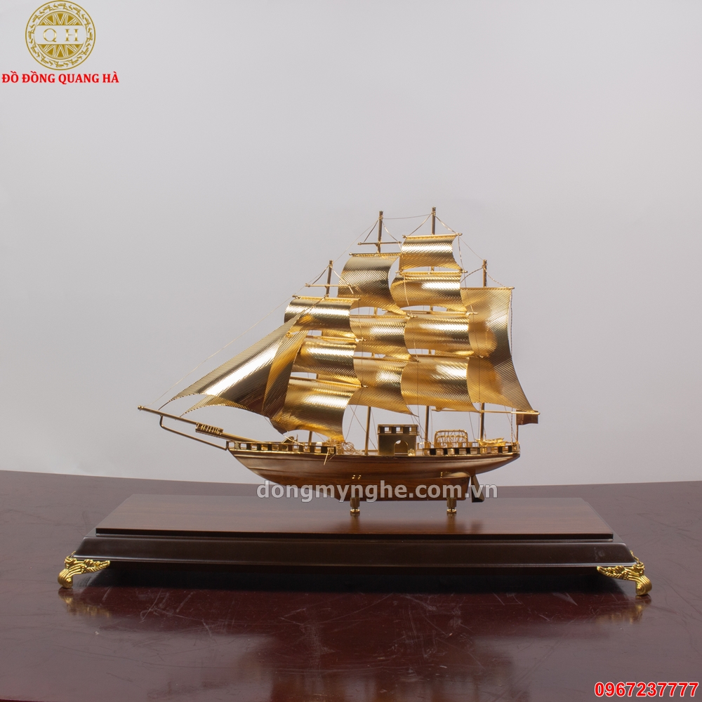 Vật phong thủy để bàn làm việc