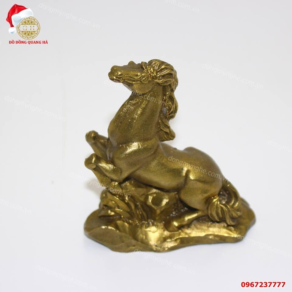Tượng ngựa phong thủy Tượng ngựa phong thủy