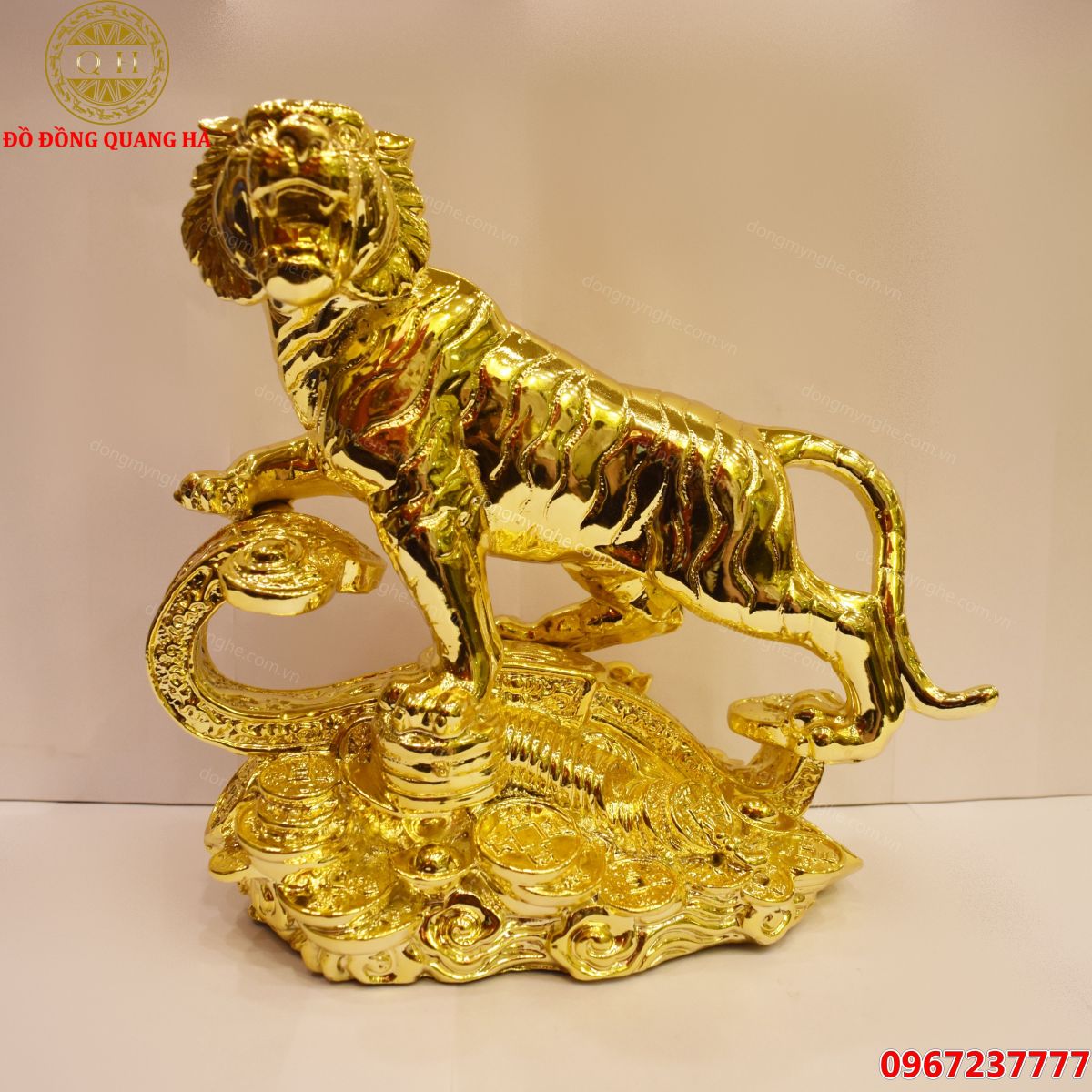 Tượng hổ mạ vàng