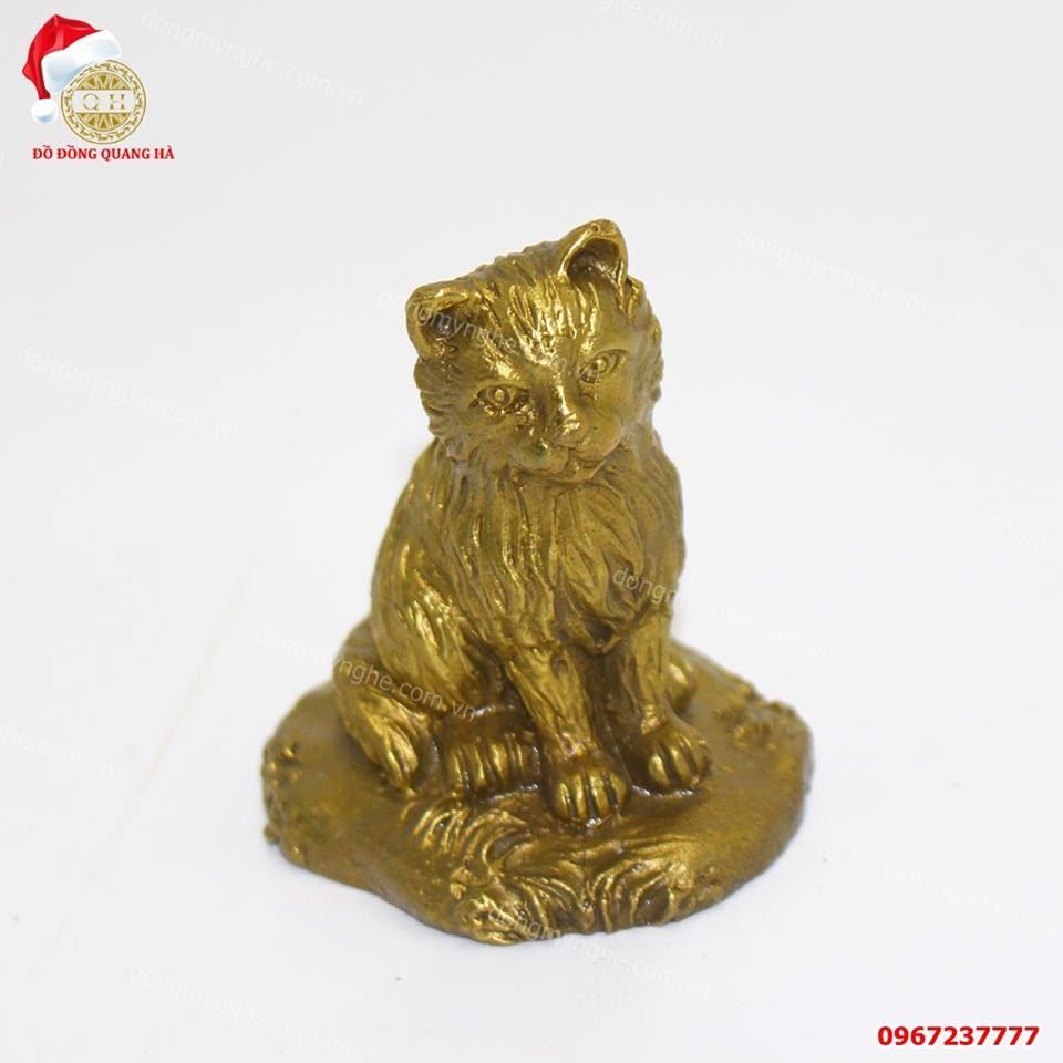 Tượng mèo may mắn 