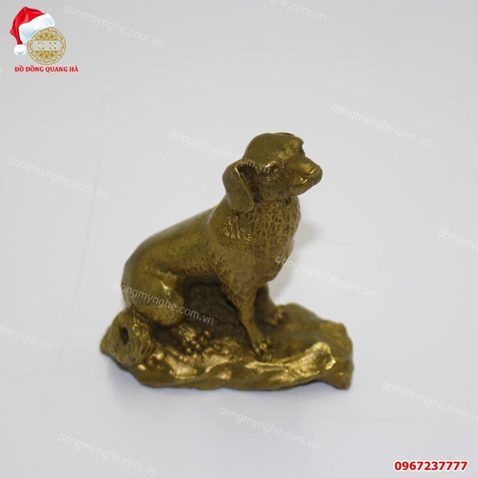 Tượng chó bằng đồng Tượng chó bằng đồng