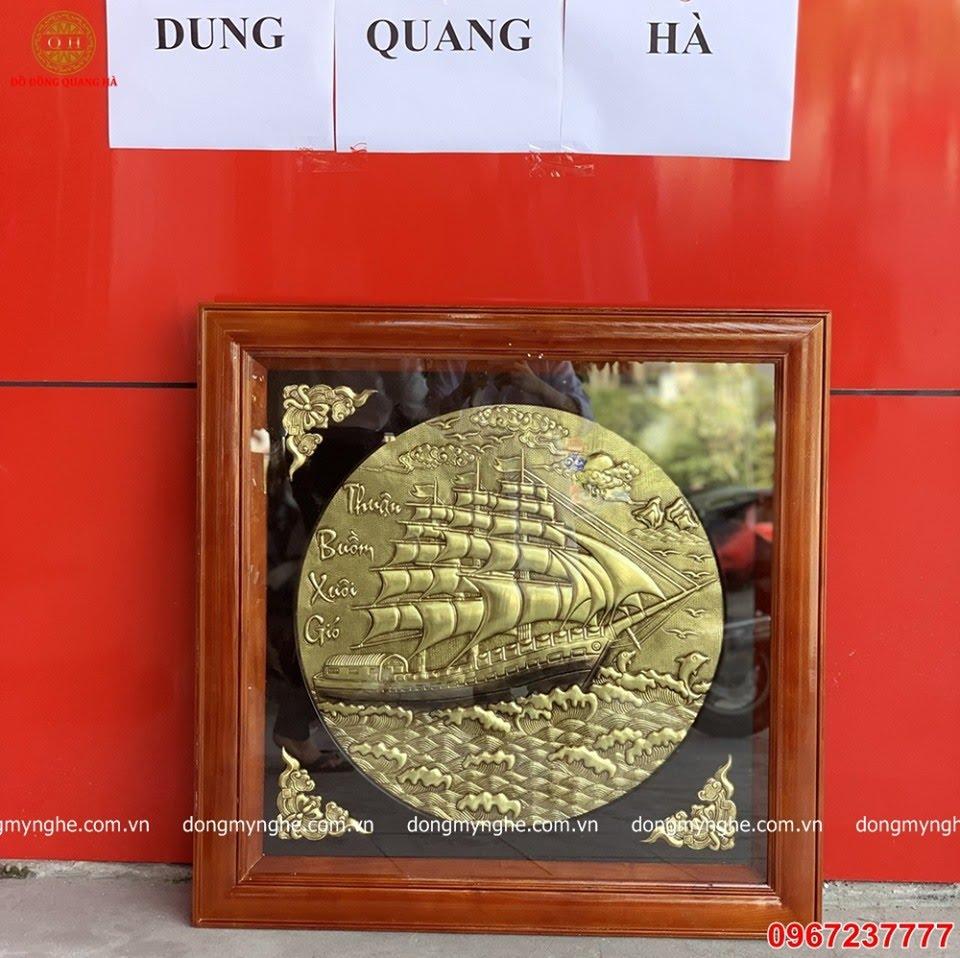 Tranh thuận buồm xuôi gió 