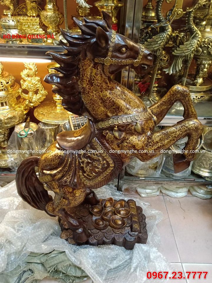 Cách đặt tượng ngựa phong thủy 