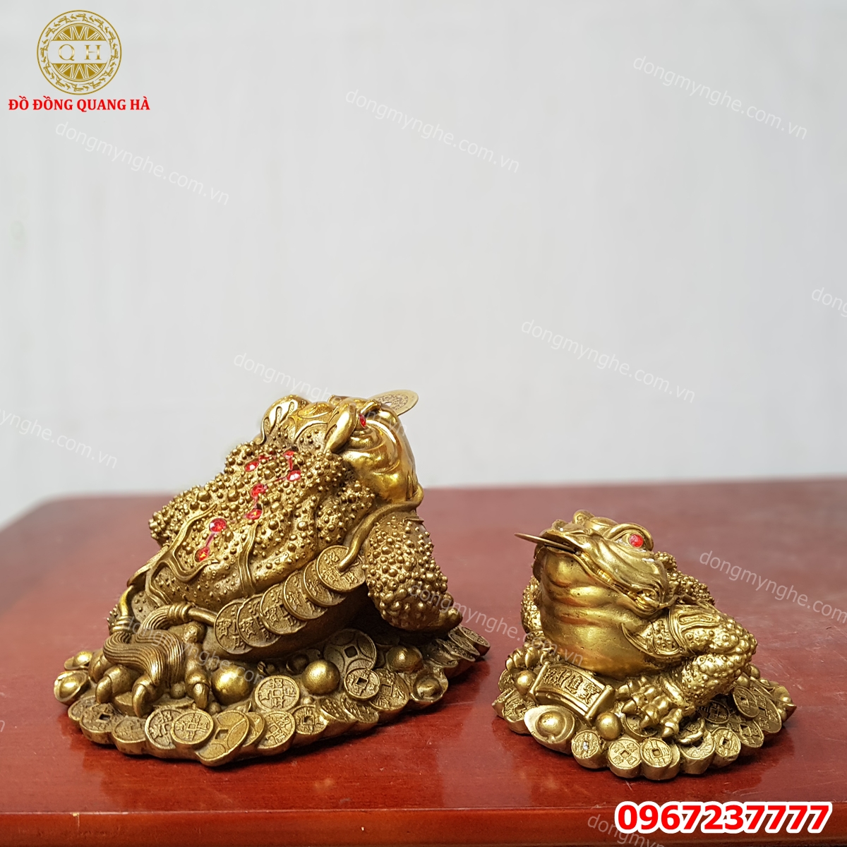 Tượng cóc ngậm tiền với nhiều kích cỡ khác nhau cóc ngậm tiền hợp tuổi nào