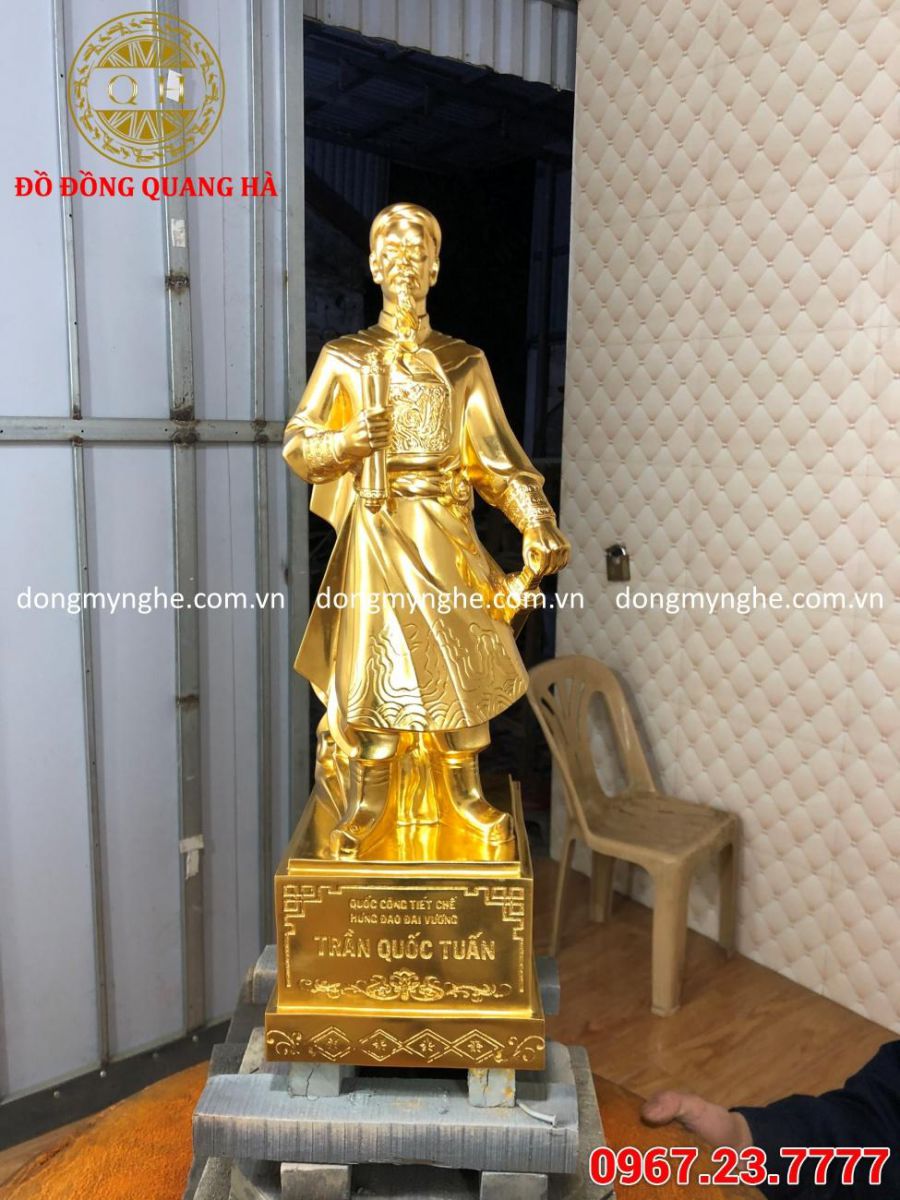 tượng trần quốc tuấn dát vàng 9999