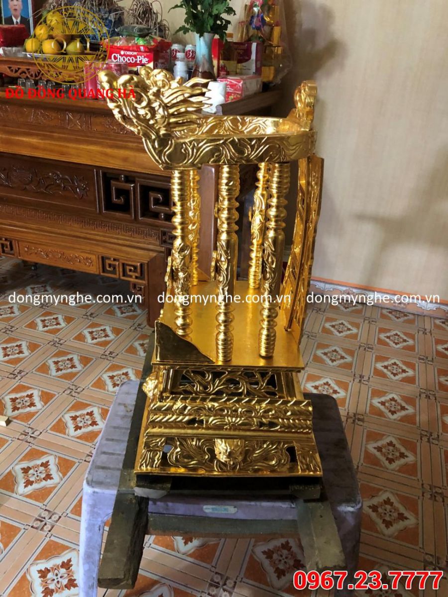 tượng Bà Chầu Quế và ngai thờ tượng Bà Chầu Quế và ngai thờ