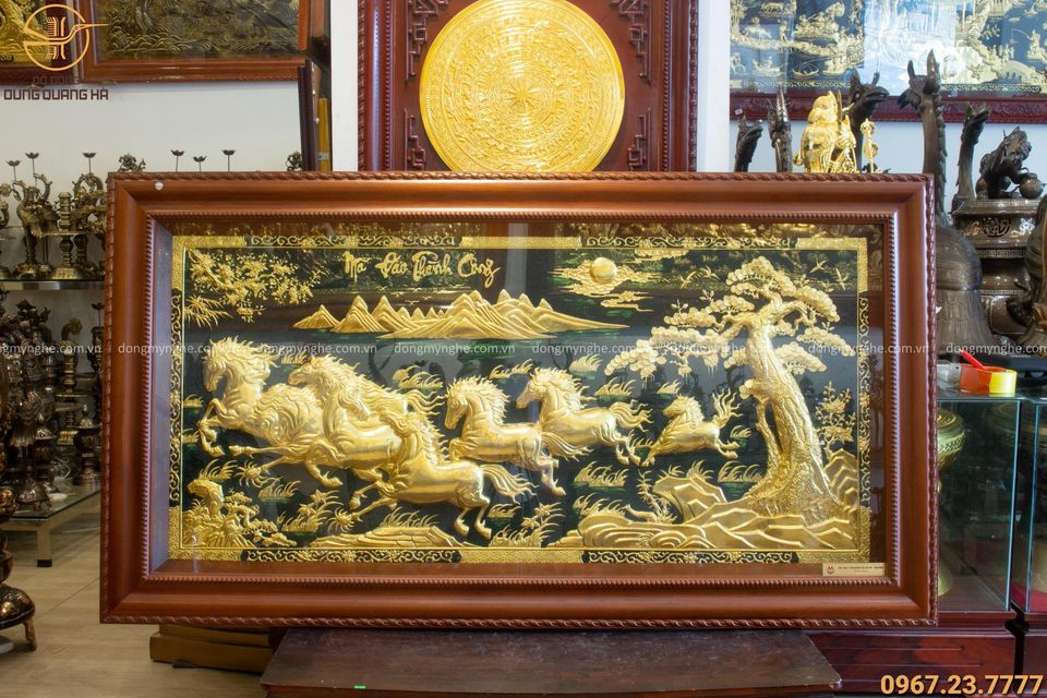 Tranh bát mã truy phong hợp với tuổi nào Tranh bát mã truy phong hợp với tuổi nào