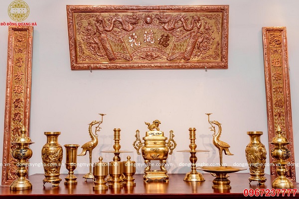 Cách chọn mua đồ thờ cúng bằng đồng 