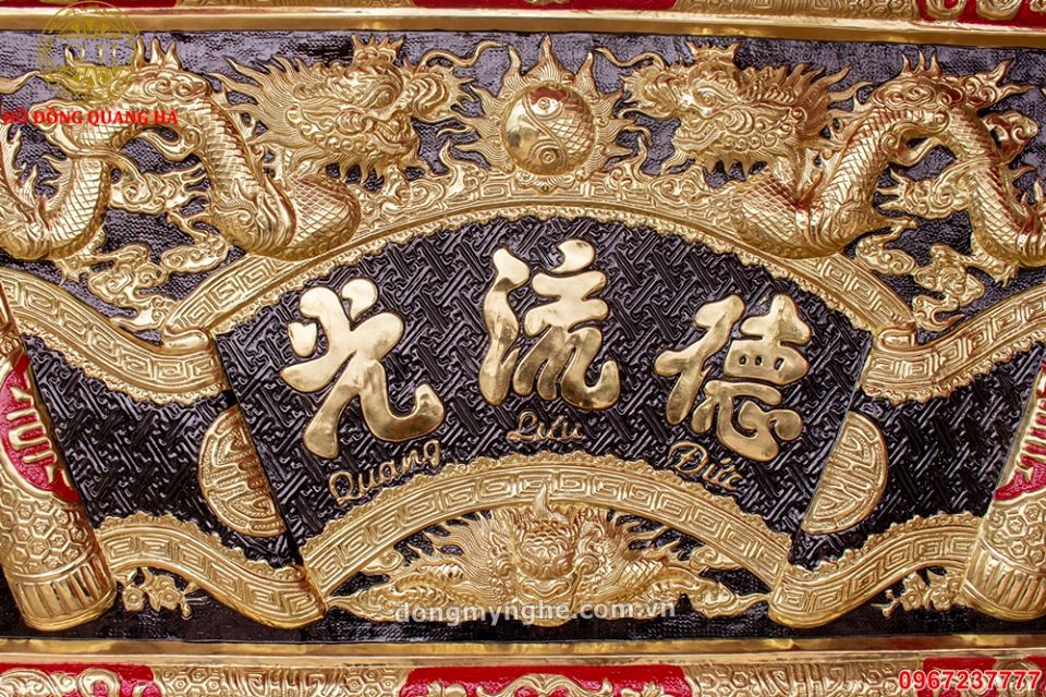 hoành phi câu đối dát vàng 