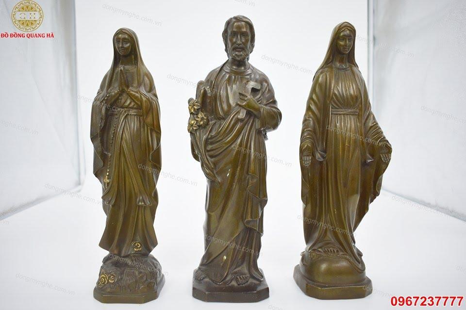 tượng chúa bằng đồng