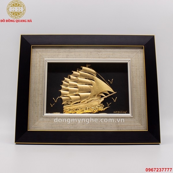 Quà tặng thuyền buồm mạ vàng Quà tặng thuyền buồm mạ vàng