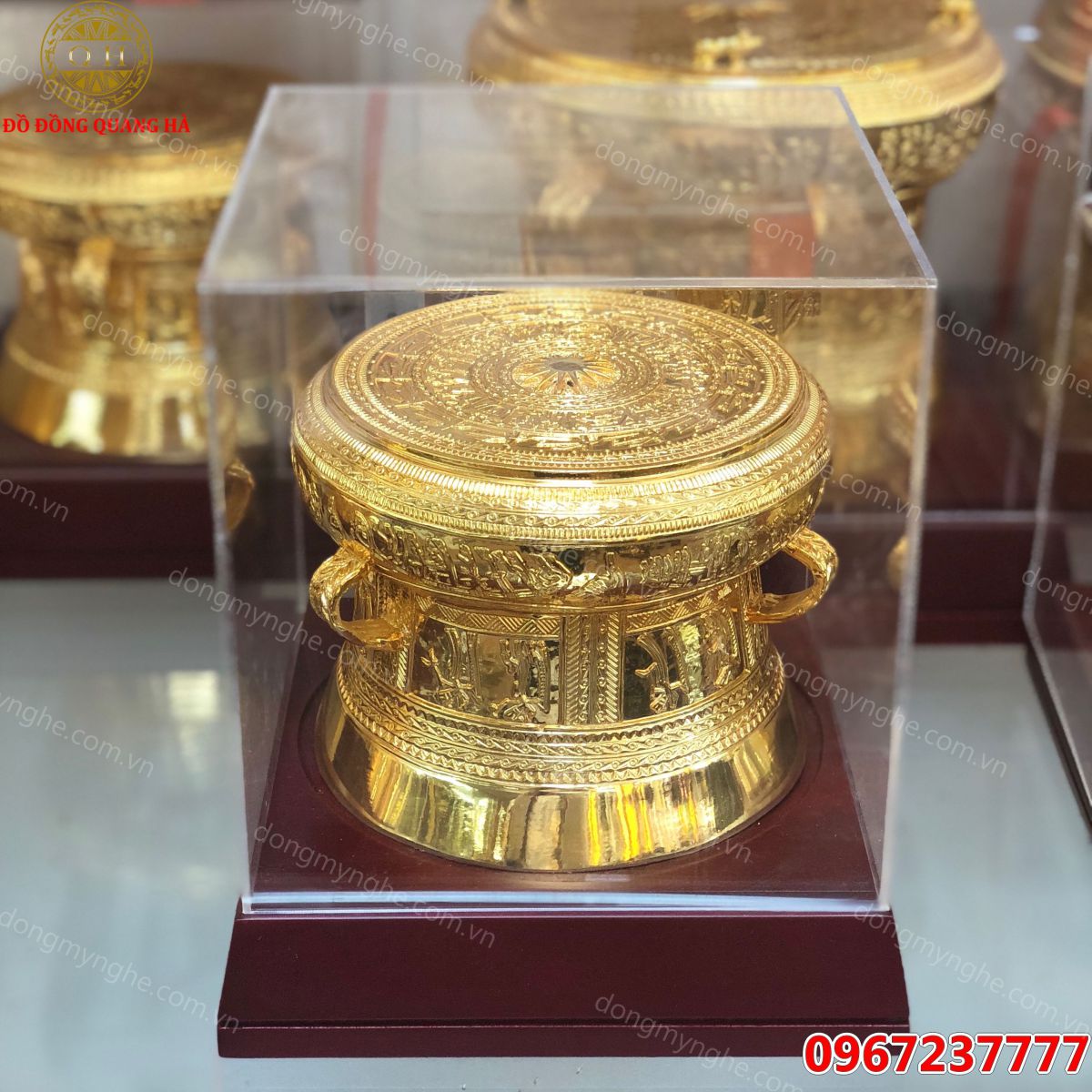 quà tặng lưu niệm trống đồng