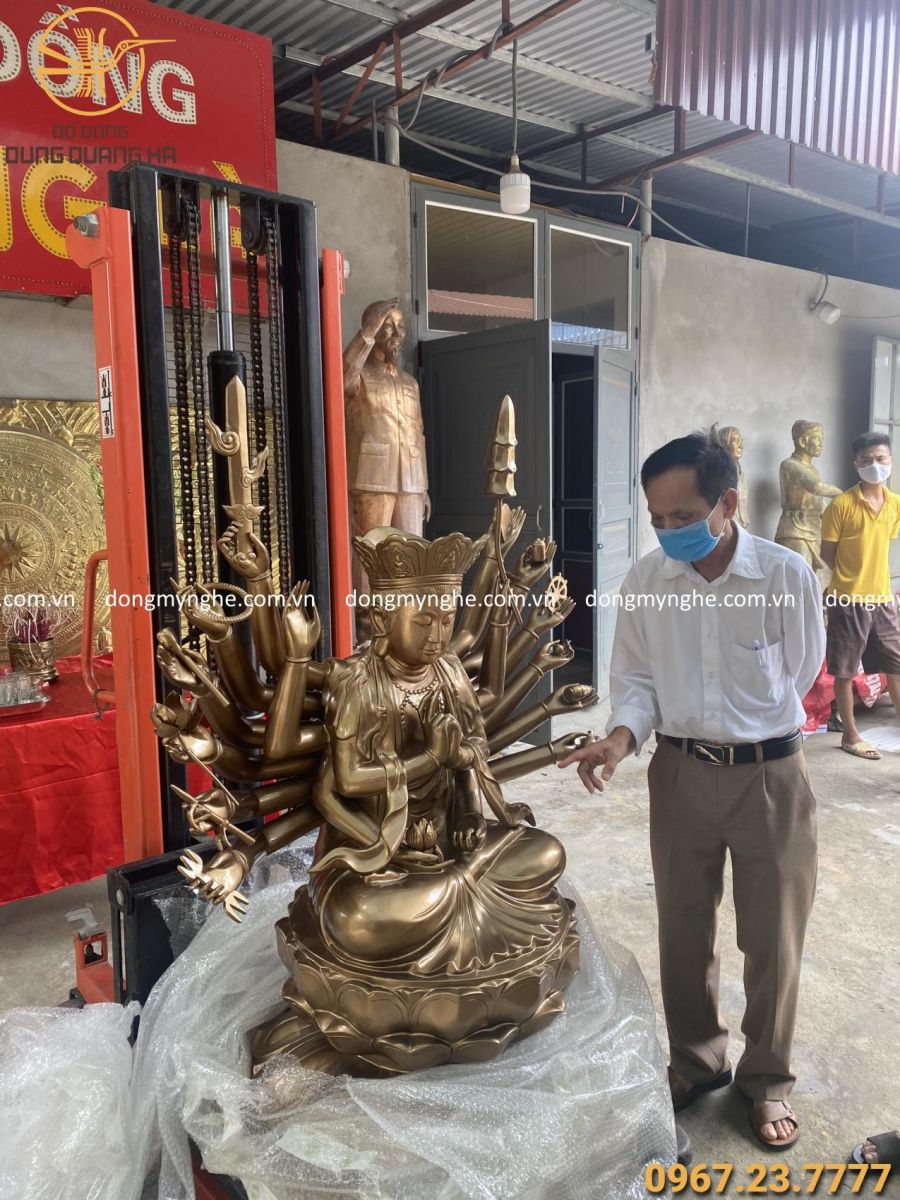 sư thầy duyệt tượng sư thầy duyệt tượng