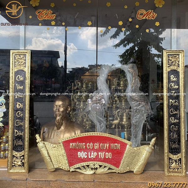 câu đối cuốn thư 