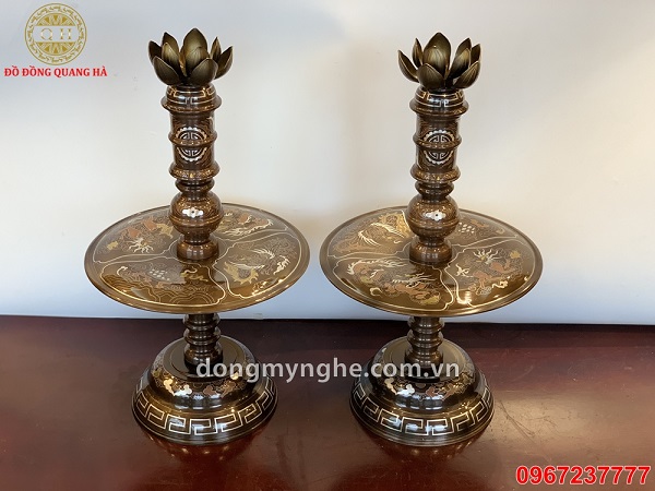 chân nến bằng đồng