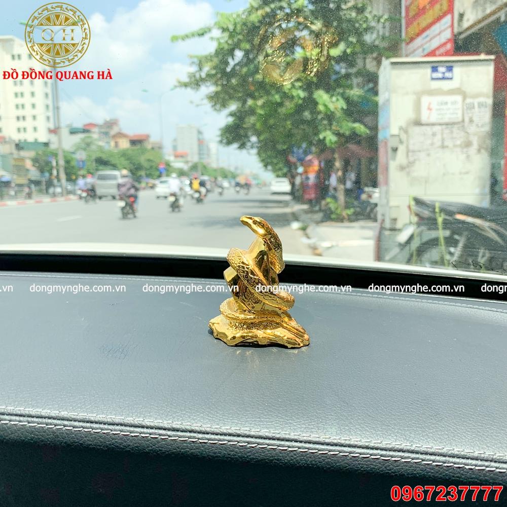 tượng rắn bằng đồng tượng rắn bằng đồng