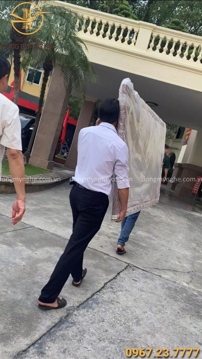 tranh bát mã truy phong