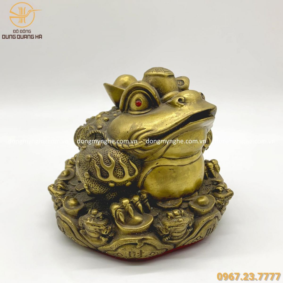 con cóc bằng đồng