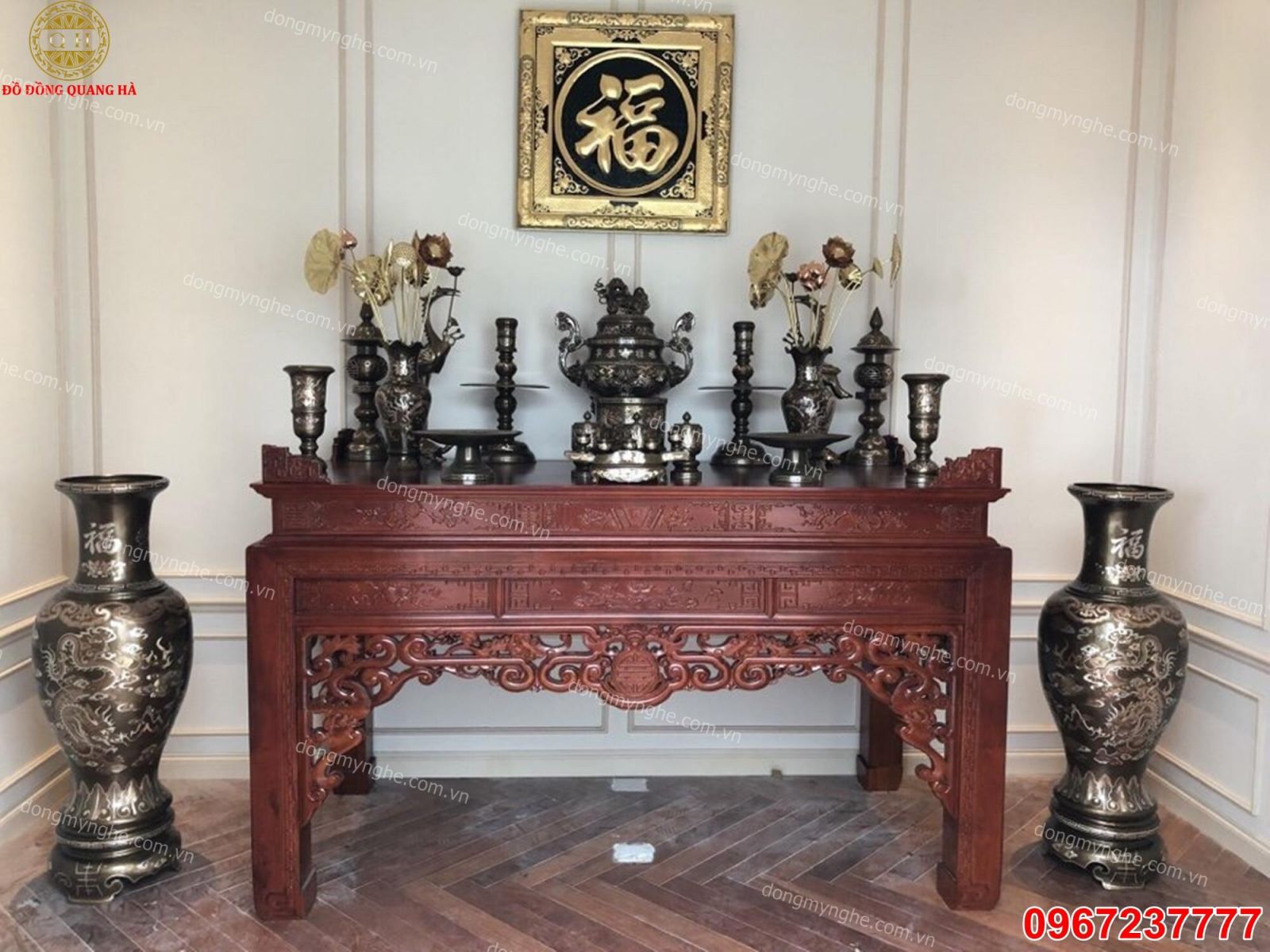 Bát hương bằng đồng