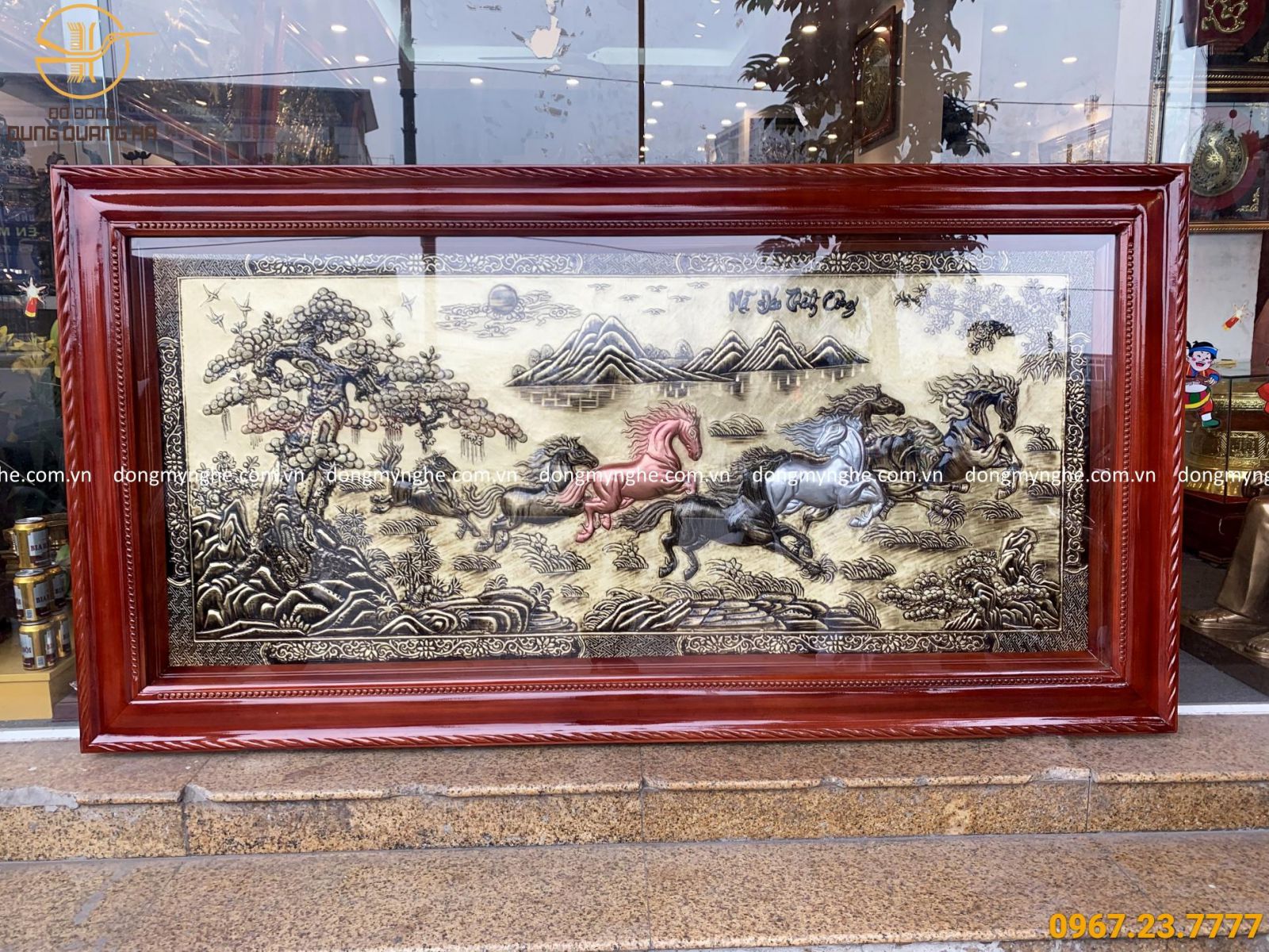 bức tranh 8 con ngựa 