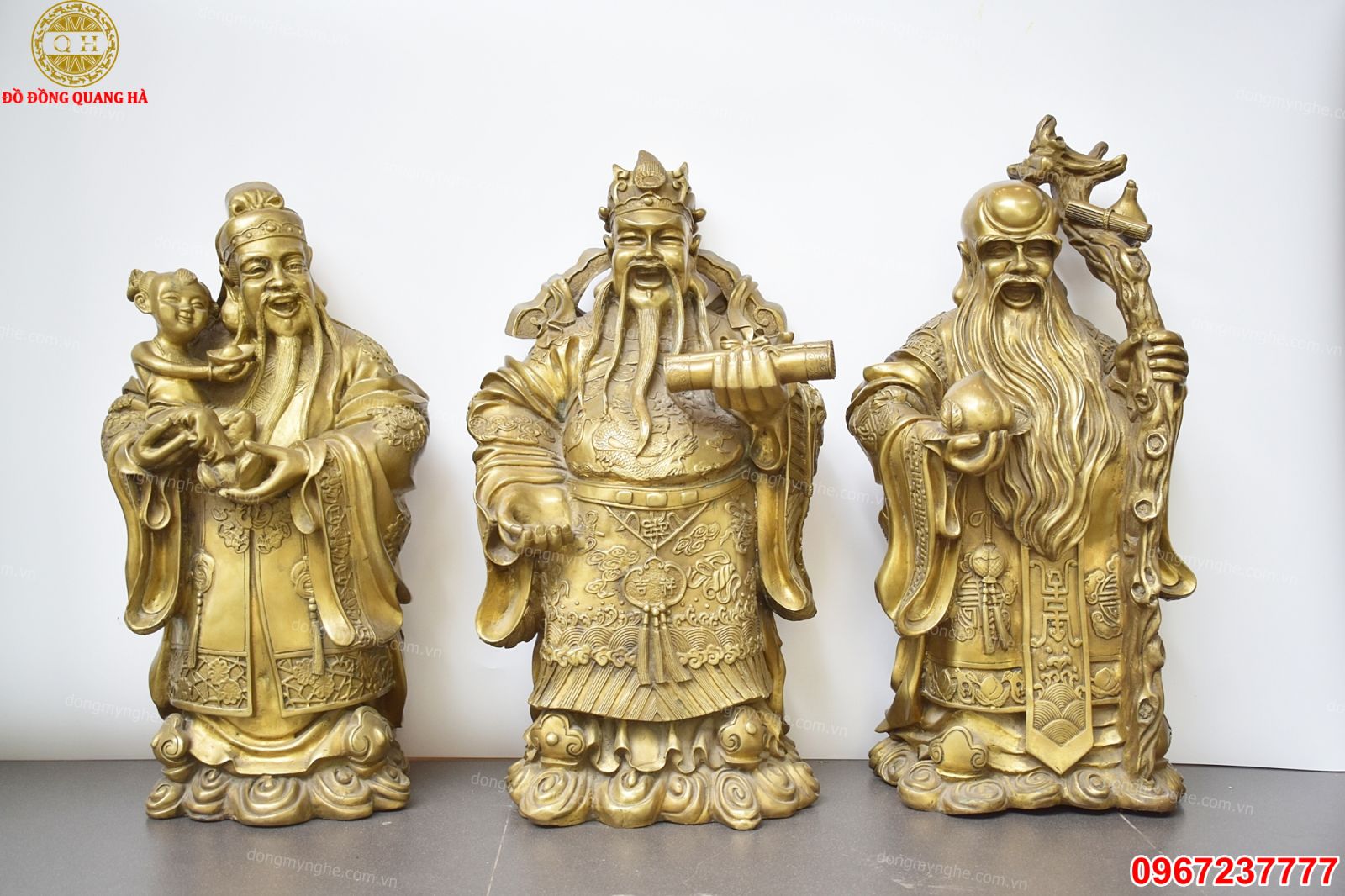 vật phẩm phong thủy phòng khách