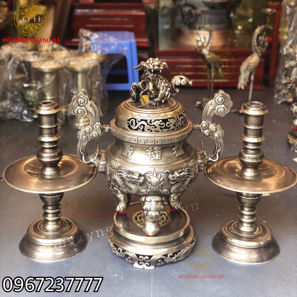 Bộ tam sự đỉnh đồng vàng chạm rồng nổi